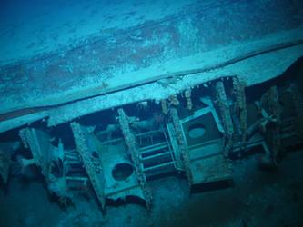 Large piece of hull section on seabed